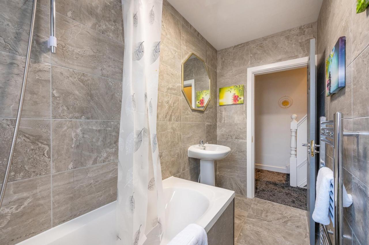 *Rb12S* For Your Most Relaxed & Cosy Stay + Free Parking + Free Fast Wifi * Лідс Екстер'єр фото